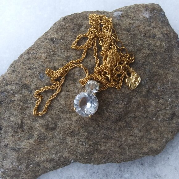 SWAROVSKI SWAN LOGO Pendant Necklace clear Crystal gold tone chain and setting - Picture 2 of 16